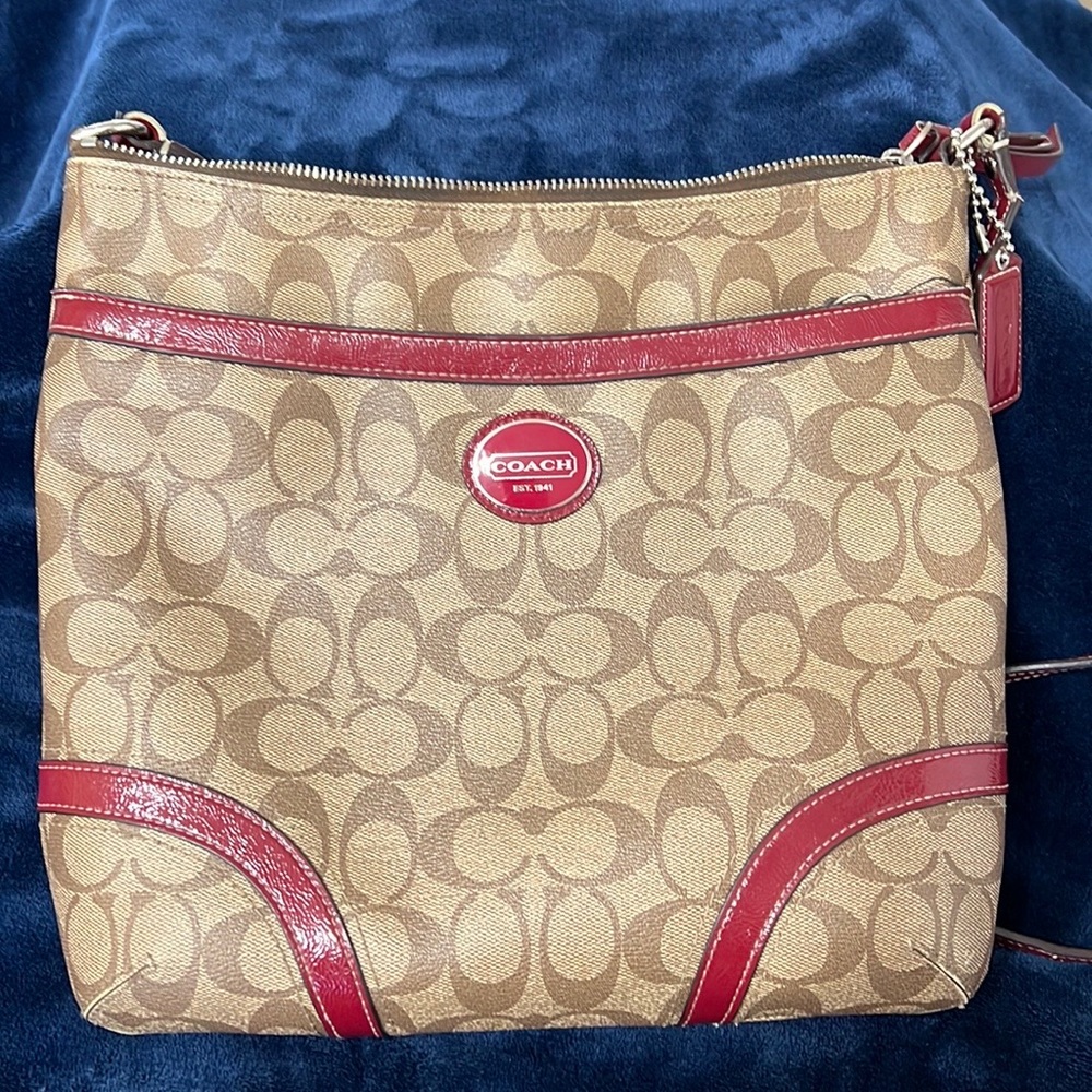 💜COACH CROSSBODY BAG